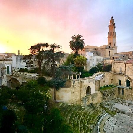 Suite Del Teatro Romano Lecce Exterior photo