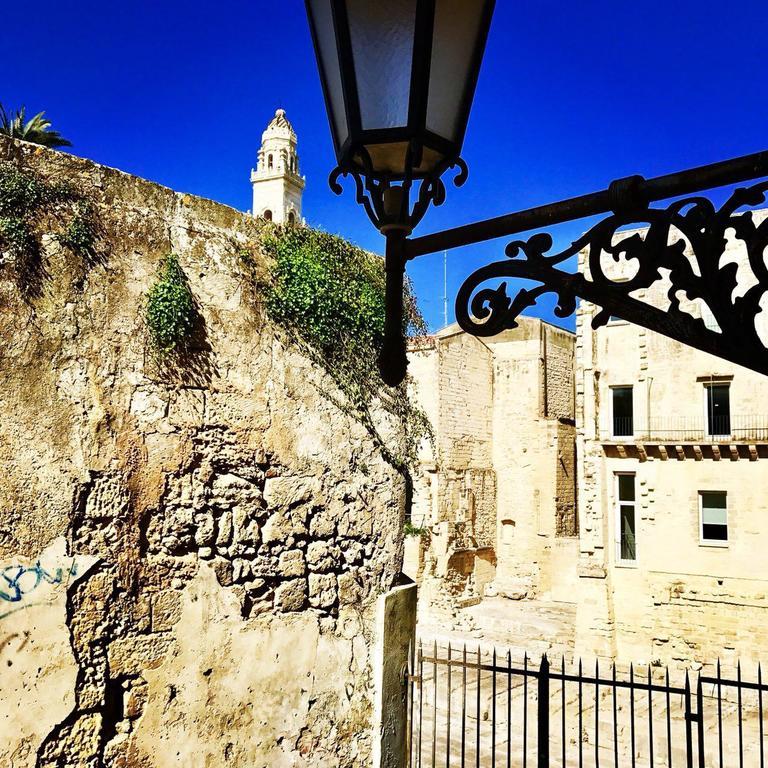 Suite Del Teatro Romano Lecce Exterior photo